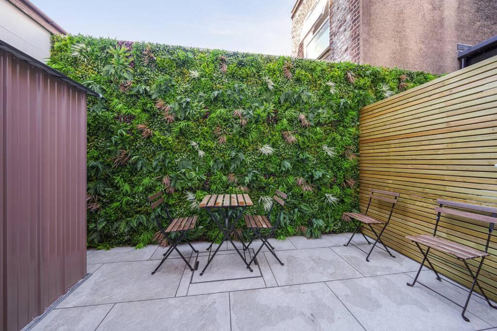 Cosy Tooting Retreat: 2-Bed Gem Apartment London Exterior photo