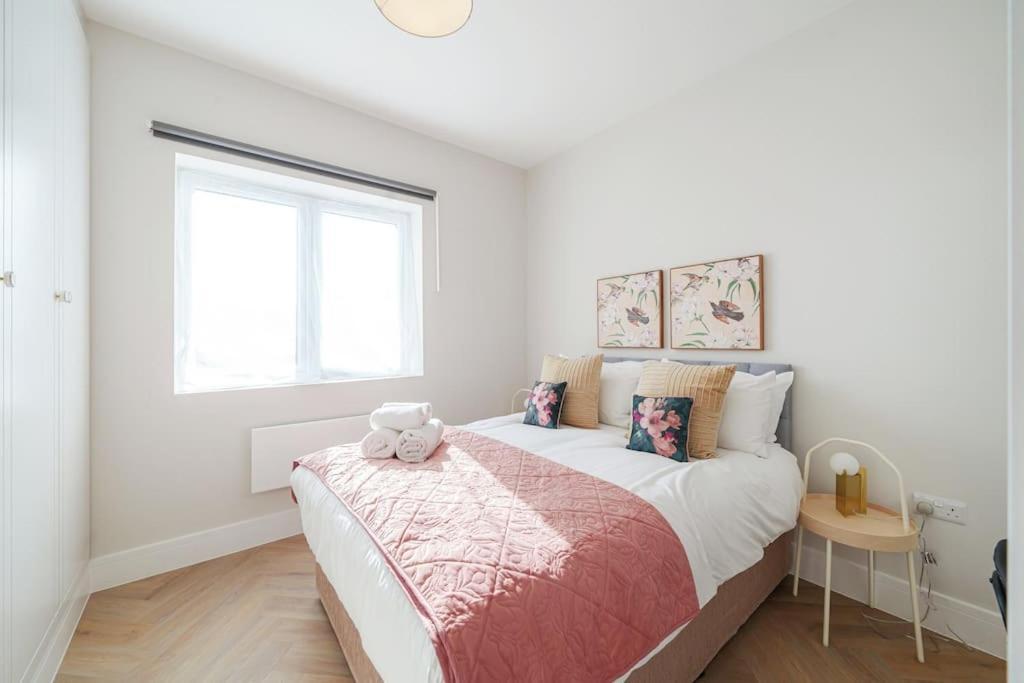 Cosy Tooting Retreat: 2-Bed Gem Apartment London Exterior photo